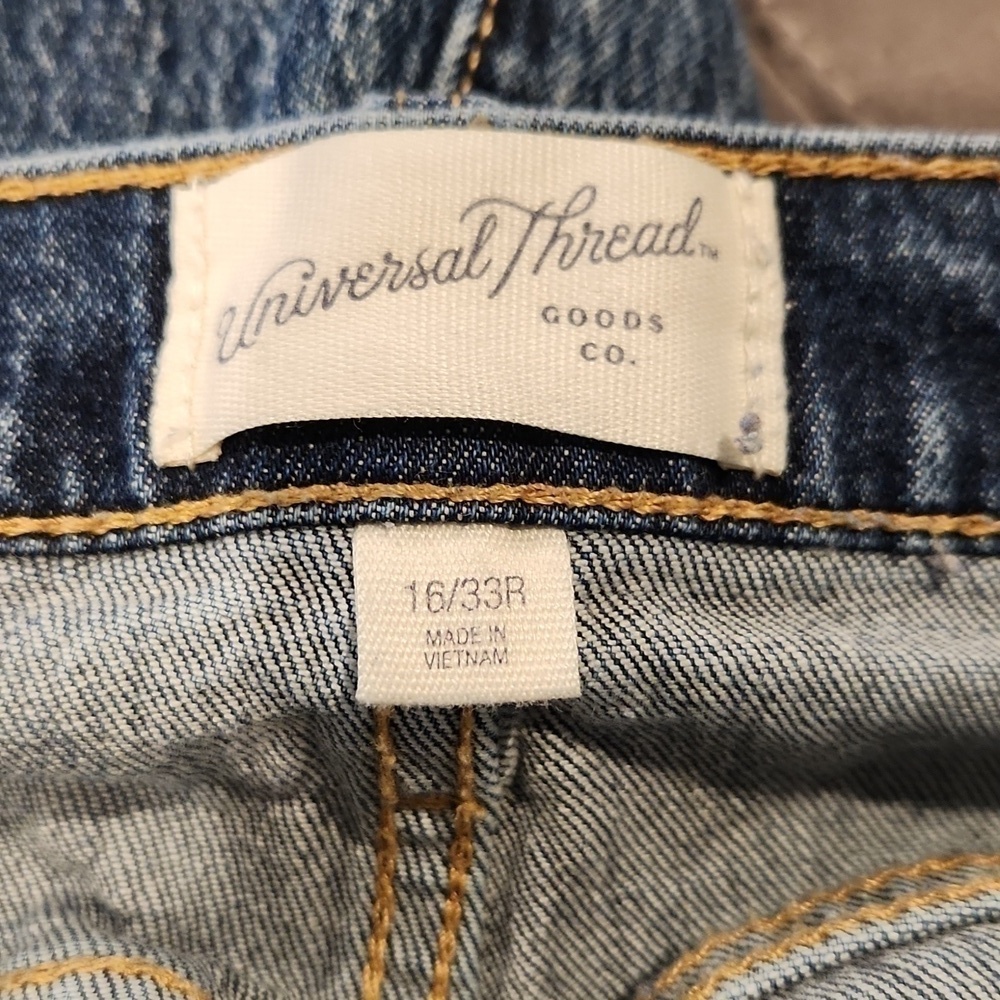 [Universal Thread] Hi Rise Bootcut Jeans - Size 16/33 - Picture 5 of 9